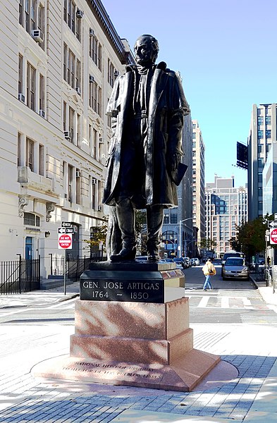 File:Dominick St 6th Av td (2018-11-07) 02 - Spring Street Park, José Artigas Monument.jpg