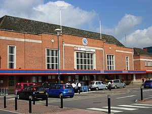 Doncaster Station - geograph.org.uk - 827198.jpg