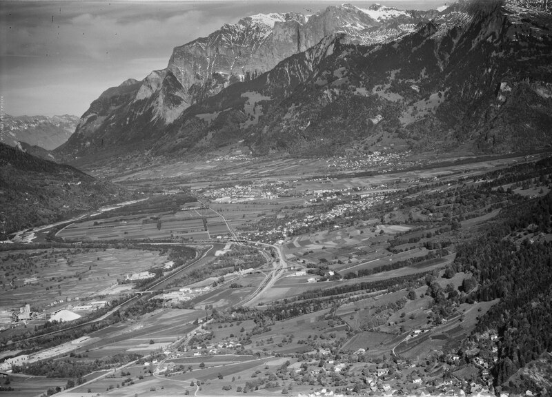 File:ETH-BIB-Zizers, Landquart-LBS H1-029190.tif