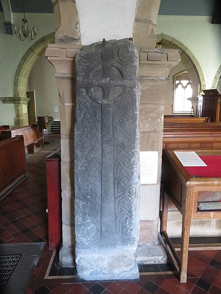 File:Eglwys Sant Dogfan (Church of St Dogfan), Llanrhaeadr-ym-Mochnant - A Grade II* Listed Building in Powys, Wales 19.jpg