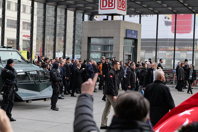 File:Erdogan at Erdogan support demonstration Berlin 2020-01-19 03.jpg