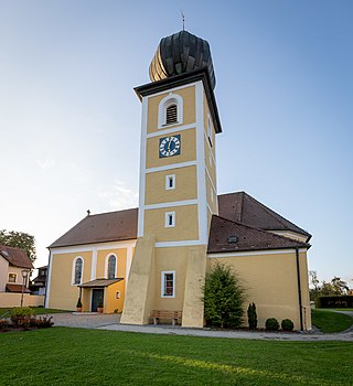 <span class="mw-page-title-main">Poppenricht</span> Municipality in Bavaria, Germany