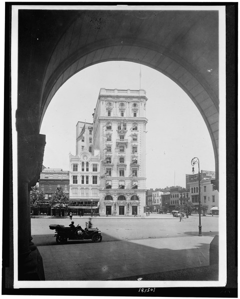 File:Evening star building pa ave.tif