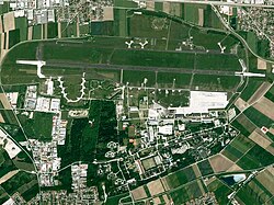 Lotnisko Fürstenfeldbruck Aerial.jpg