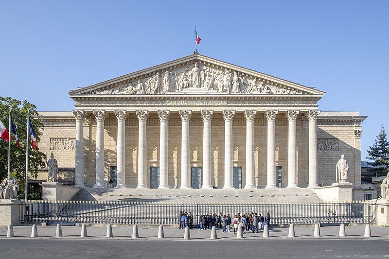 File:Façade Palais Bourbon 3.jpg