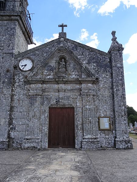 Ficheiro:Fachada Igrexia Poulo, Gomesende.jpg