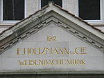 FirmenbezeichnungHaupteingang HV-E.H.Cie.AG.jpg