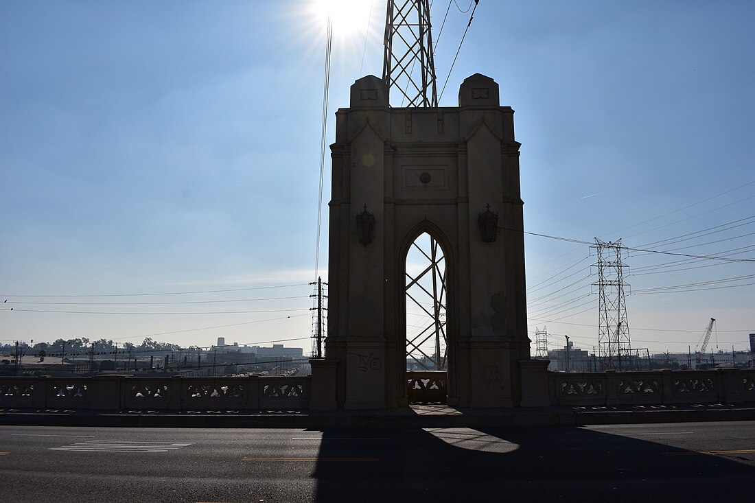 File:First Street Bridge .jpg