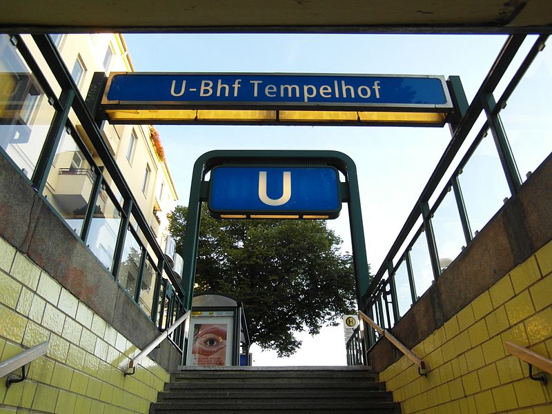 File:Flickr - IngolfBLN - Berlin - U-Bahnhof Tempelhof (13).jpg