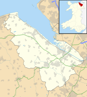 Moel Arthur sídlí v Flintshire