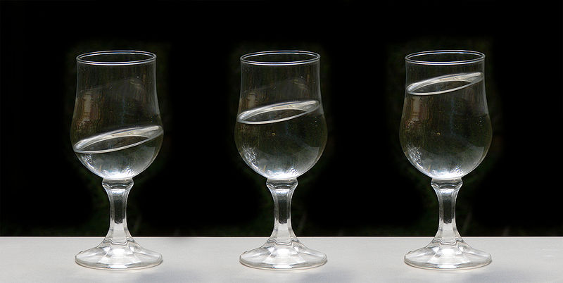 File:Glass illusion2.jpg