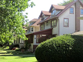 <span class="mw-page-title-main">Gunderson Historic District</span> Historic district in Illinois, United States