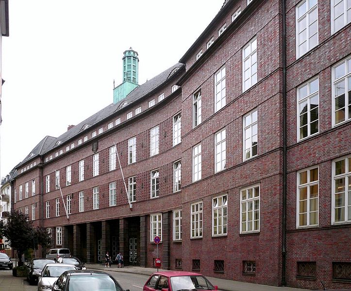 File:Hamburg.Bergedorf.Amtsgericht.wmt.jpg