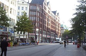 Grellhaus (left) at the intersection with Bergstraße