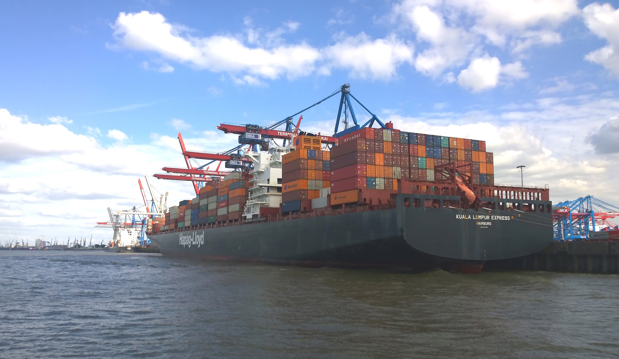 Hapag-Lloyd container shipping Kuala Lumpur Express in Hamburg at the Burchardkai Terminal in June 2015