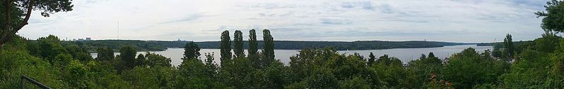 File:Haveldüne Panorama auf die Obere Havel in Berlin.jpg