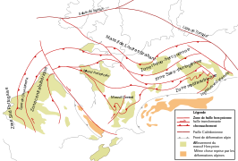 Carte en couleur montrant l'étendue de déformations géologiques par des traits rouges.