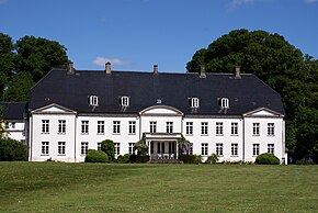 Herrenhaus Louisenlund.JPG