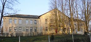 Escuela secundaria en el pueblo Rohizno (Yavoriv Raion en Lviv Oblast).JPG