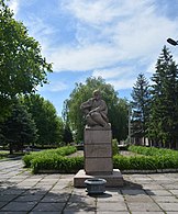 Hola Prystan Monument of T.Shevchenko 01 (YDS 0720).jpg