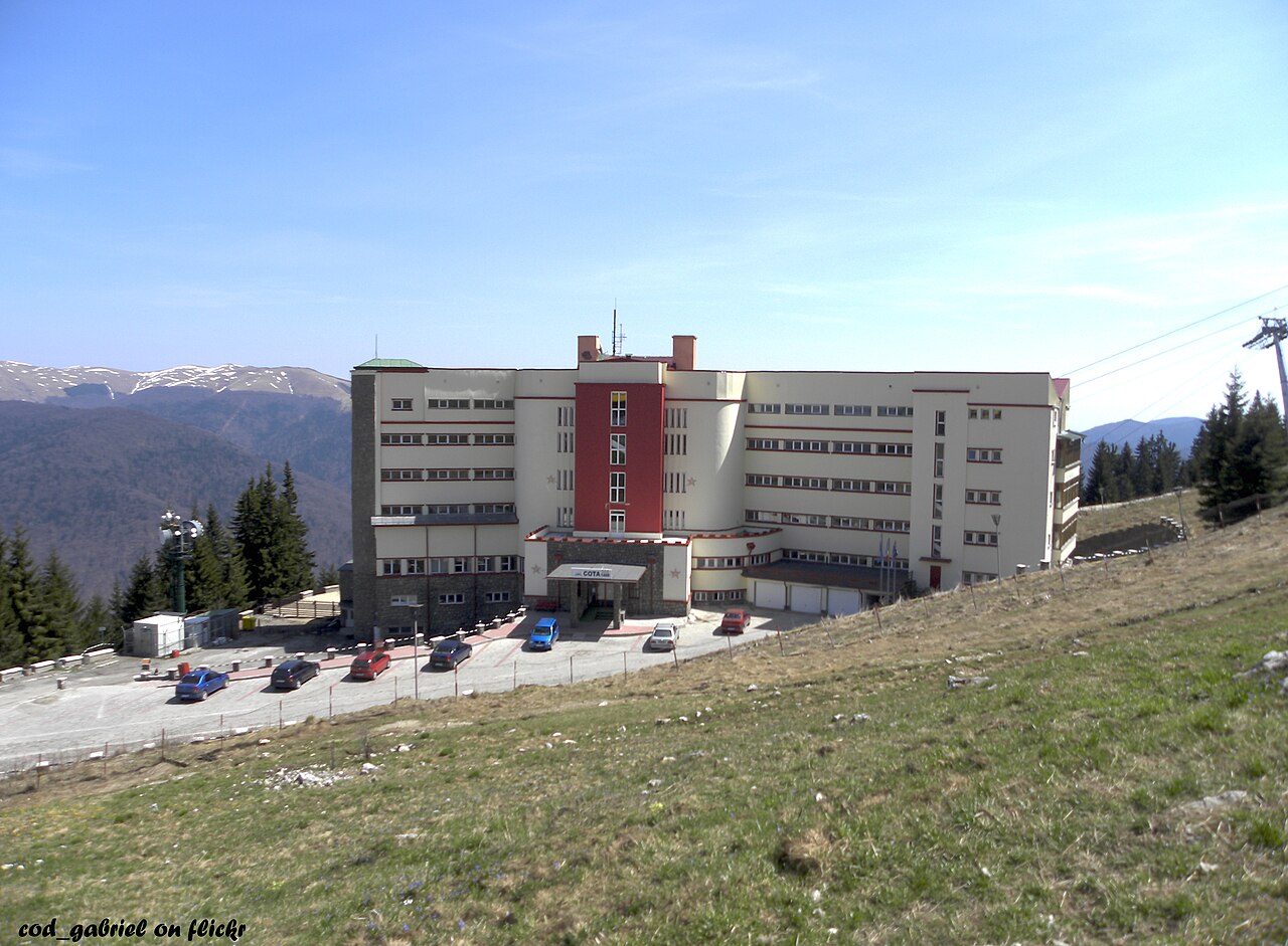 File:Hotel Cota 1400, Sinaia (5089980133).jpg - Wikipedia