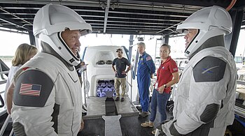 Il 13 agosto 2019, la NASA presso il Trident Basin di Cape Canaveral, in Florida, gli astronauti Douglas Hurley, sono partiti e Robert Behnken lavorano con il team della NASA e di SpaceX per provare l'estrazione dell'equipaggio dal Crew Dragon di SpaceX a bordo della nave Go Searcher, che sarà utilizzata per trasportare gli umani sulla Stazione Spaziale Internazionale.