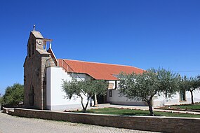 Igreja Paroquial de Teixeira
