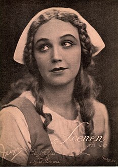 Inga Tidblad som Lisa i Lycko-Pers resa. (Scenen 1927).
