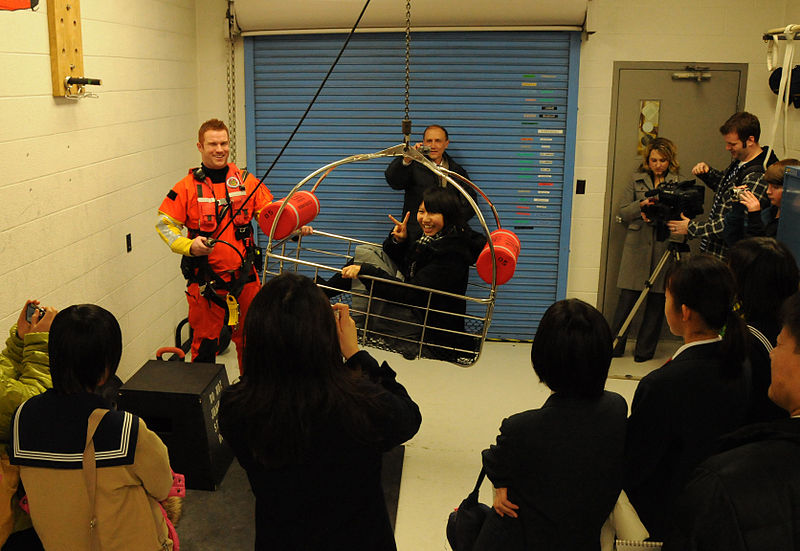 File:Japanese exchange students tour Air Station T DVIDS1113230.jpg