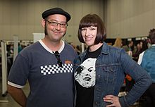 Jon Flores og Chynna Clugston Florres på Stumptown Comics Fest 2013.jpg