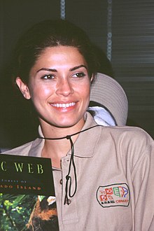 Justine Pasek - STRI (2002) 04.jpg