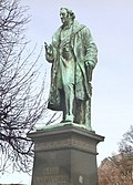 Karmarsch bronze statue.jpg
