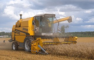 <span class="mw-page-title-main">Combine harvester</span> Machine that harvests grain crops