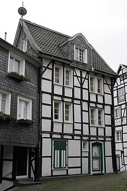 Kirchplatz 12 in 42553 Velbert-Neviges