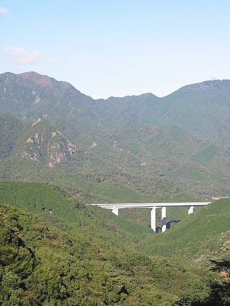 File:Kirigataki bridge01.jpg