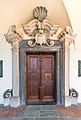 English: Exterior portal to the large hall of coats of arms at the access balcony Deutsch: Hofseitiges Portal zum großen Wappensaal am Laubengang