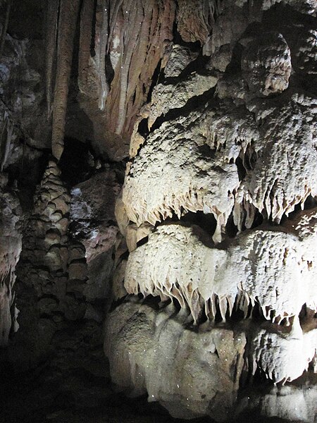 File:Kumistavi cave (9).jpg