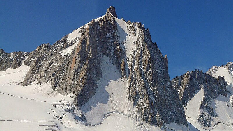 File:La Tour Ronde.JPG