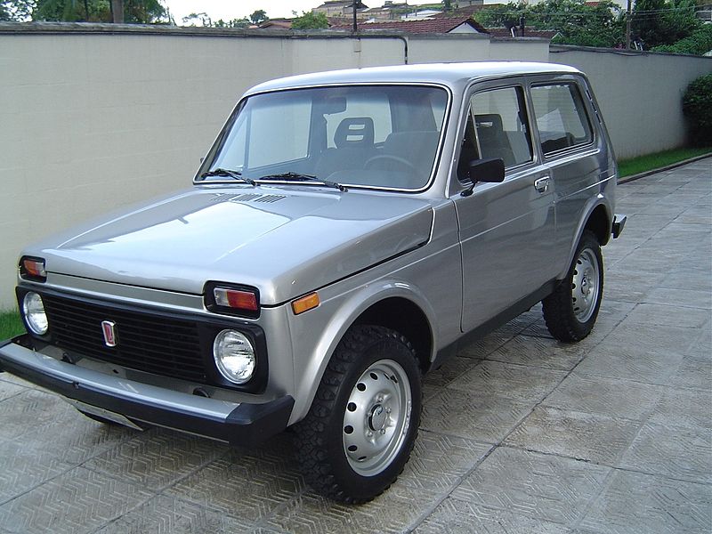 File:Lada Niva 1991 Brazil.jpg