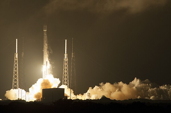 Launch of Falcon 9 carrying ASIASAT 8 (16668638138).jpg