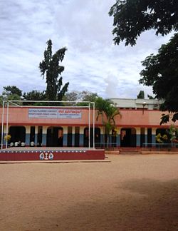 Kleine Blumenschule, T. Narasipur