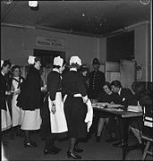 Londoners Record Their Vote on National Polling Day, Holborn, London, England, UK, 5 July 1945 D25103.jpg