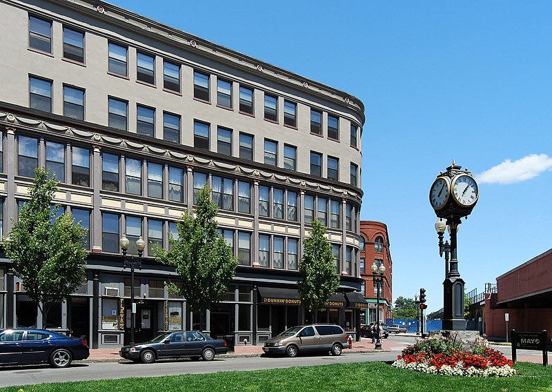 File:Lynn Central Square.jpg