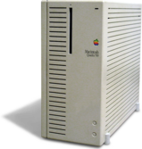 Macintosh Quadra 700.png