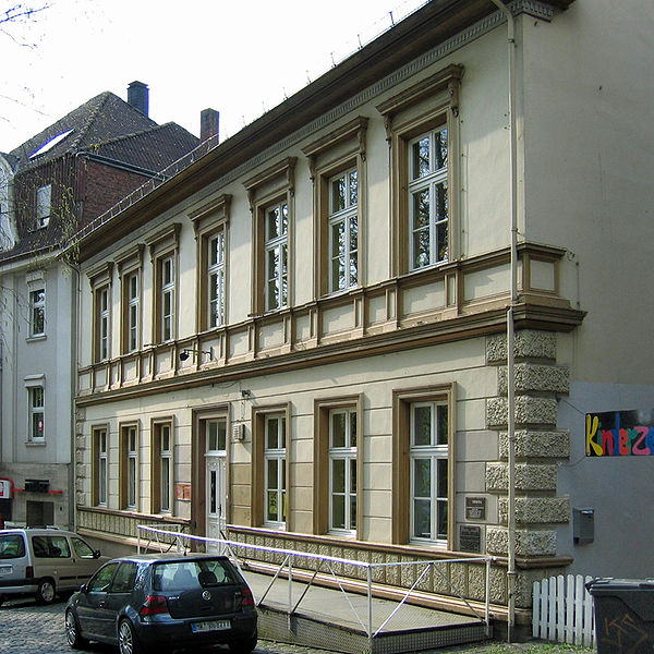 File:Menden-Buergerhaus1-Asio.JPG