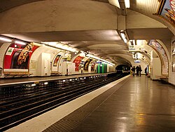 Metro de Paris - Ligne 3 - Anatole France 01.jpg