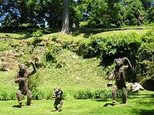 These local-landmark lawn sculptures are part of the distinctive Mockingbird Valley Road Mockvalley.jpg