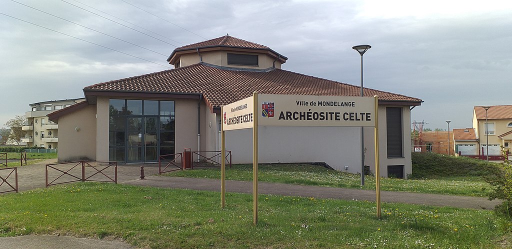 Fichier Mondelange Archeosite Jpg Wikipedia