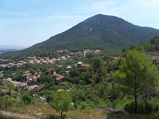 El Montí i la falda.