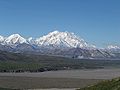 El monte McKinley, nun raru día claru